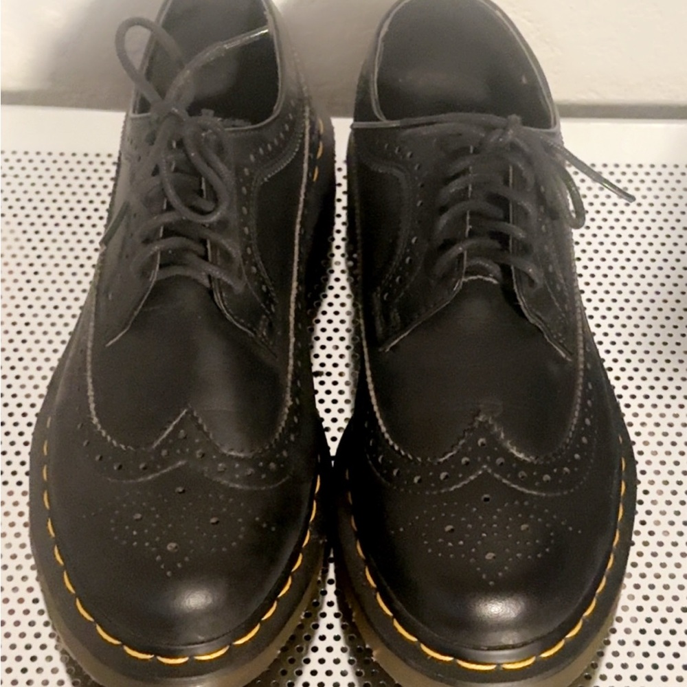 Doc Martens Brogue Wingtip Shoes UK 6